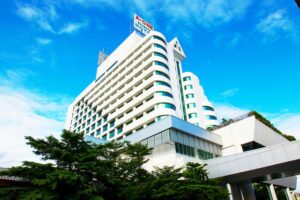 1737804 1737803 9jpg